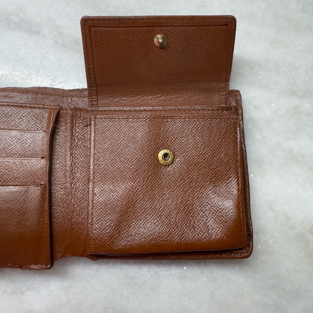 Louis Vuitton Monogram Bifold Wallet - Vintage 1994 - Picture 15 of 16